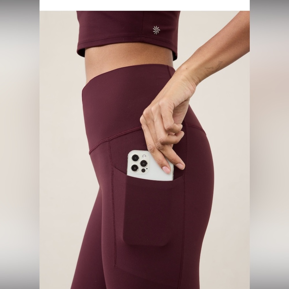 Athleta maroon Salutation Stash 7/8 tight. Size XS - Picture 2 of 6